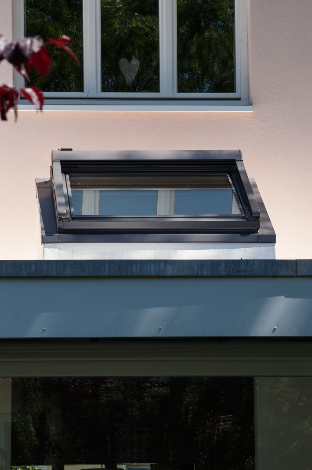 Dachaufsatzfenster Velux im Detail.